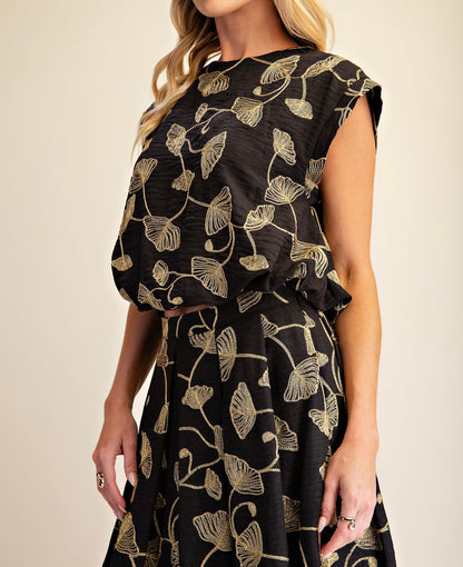 BLACK &amp; GOLD LEAF EMBROIDERY SHORT SLEEVE BUBBLE HEM TOP