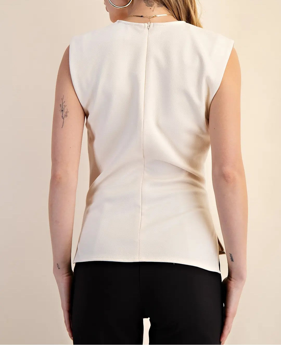 IVORY ASYMMERTRICAL HEM PLEATED TOP