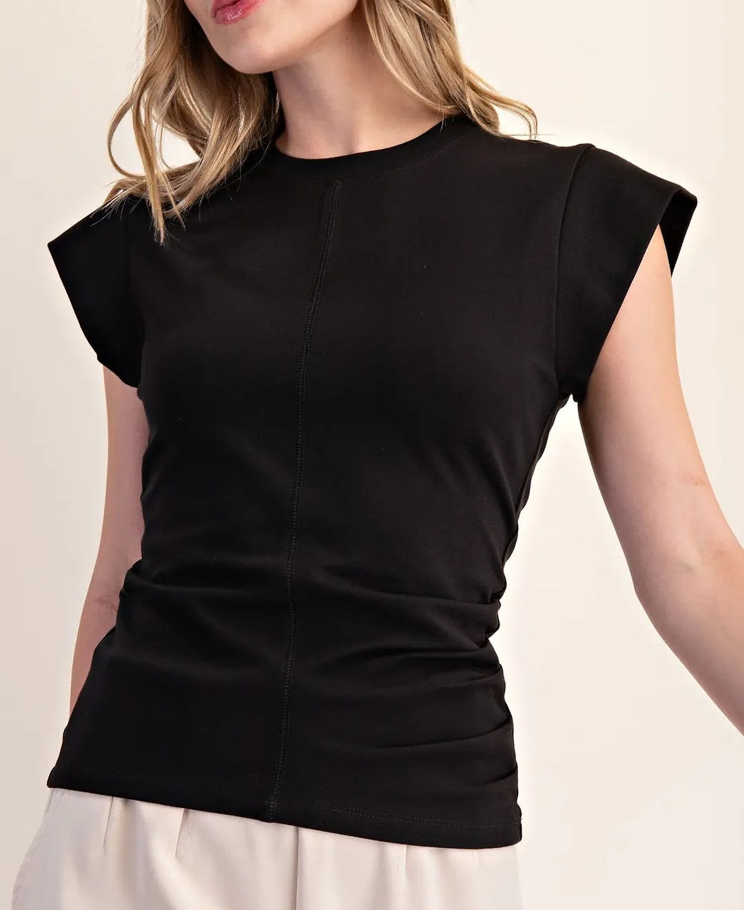 BLACK RUSTIC GATHERED KNIT TOP