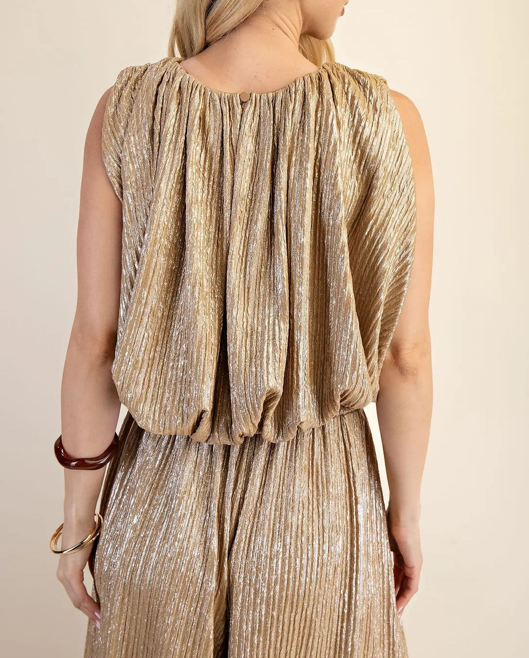 TAUPE METALLIC PLEATED SLEEVELESS BUBBLE TOP