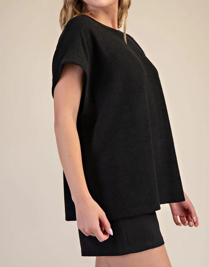 BLACK SOFT BRUSH FABRIC SHORT SLEEVE TOP