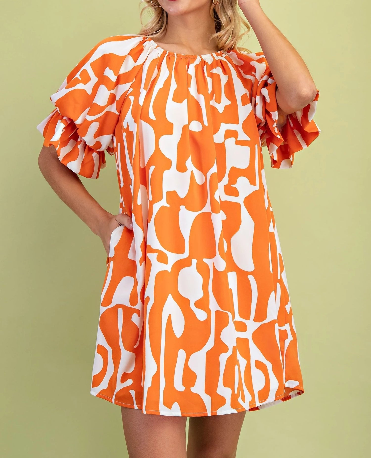ORANGE GEOMETRIC GATHERED SLEEVE LOOSE FIT MINI DRESS