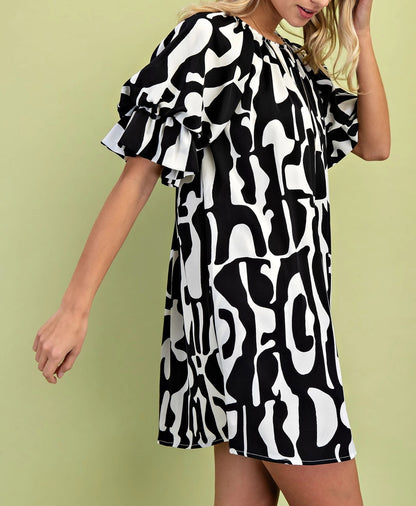 BLACK GEOMETRIC GATHERED SLEEVE LOOSE FIT MINI DRESS