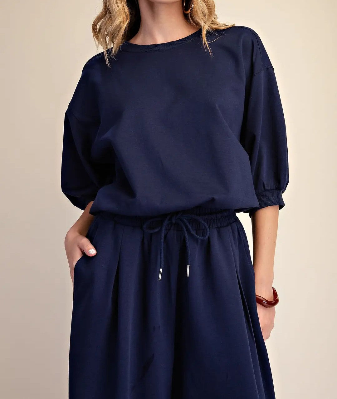 NAVY ROUND NECK BUBBLE SLEEVE TOP
