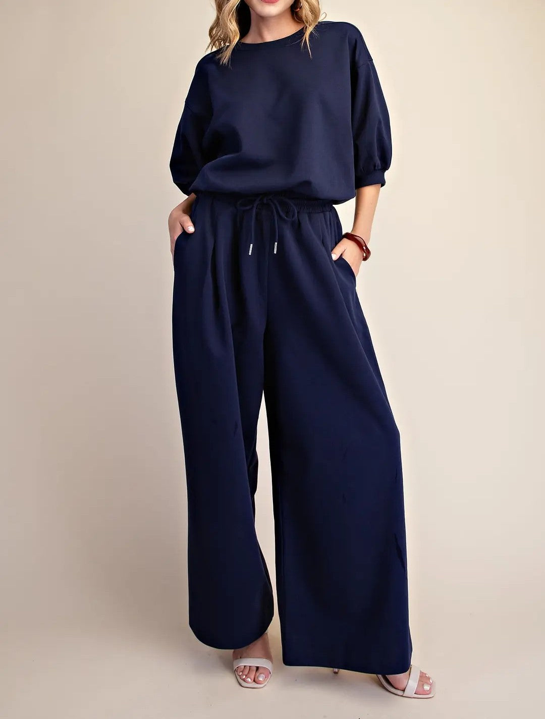 NAVY ROUND NECK BUBBLE SLEEVE TOP