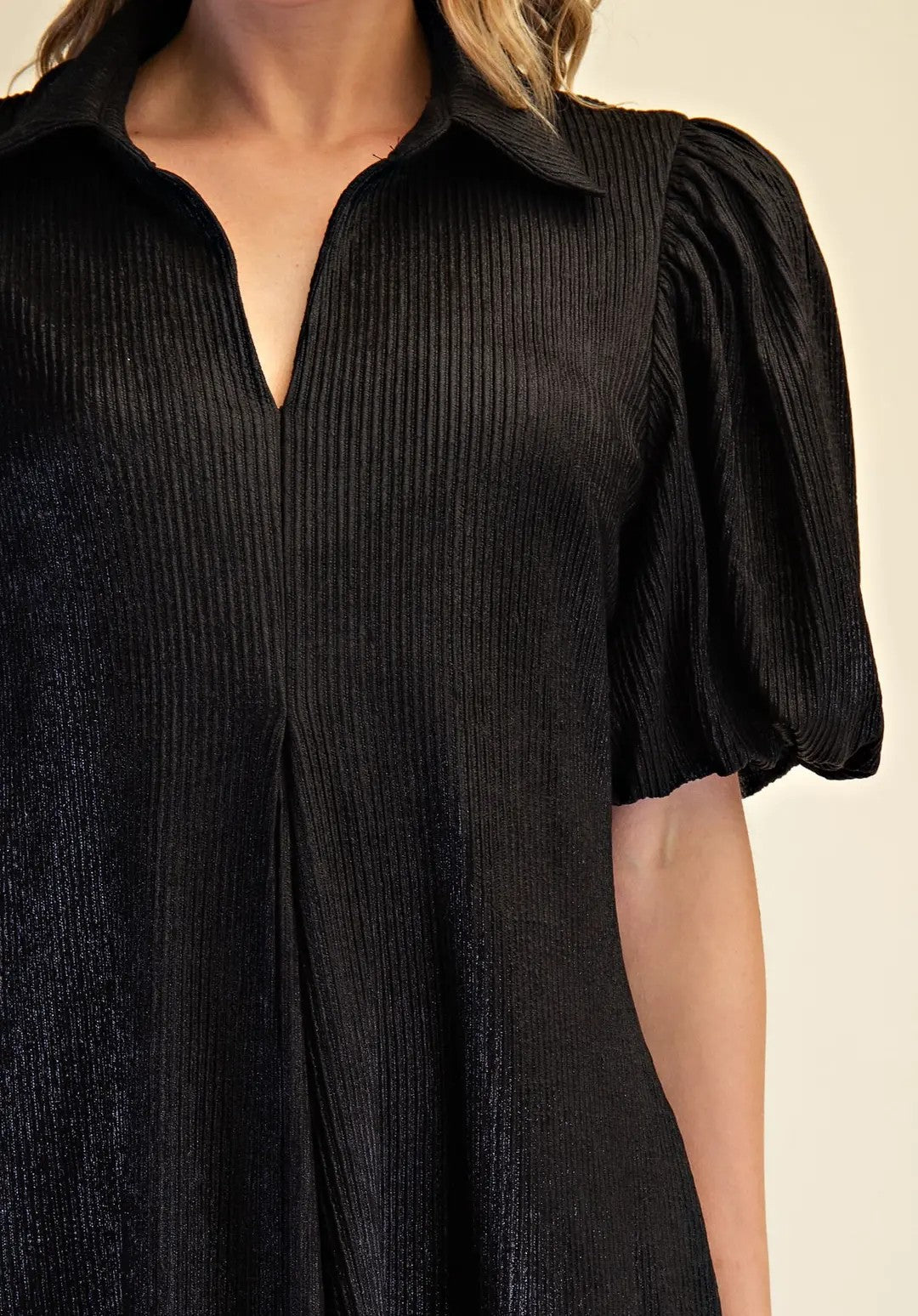 BLACK PLEATED LUREX COLLARED VNECK SHORT PUFF SLEEVE MIDI DRESS