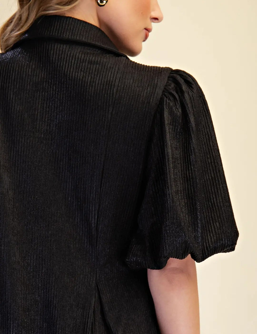 BLACK PLEATED LUREX COLLARED VNECK SHORT PUFF SLEEVE MIDI DRESS