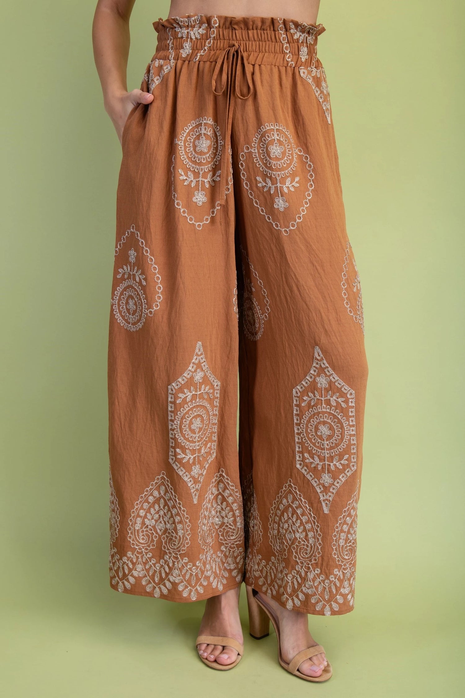 CARAMEL/GOLD METALLIC EMBROIDERY DETAIL WIDE LEG PANTS