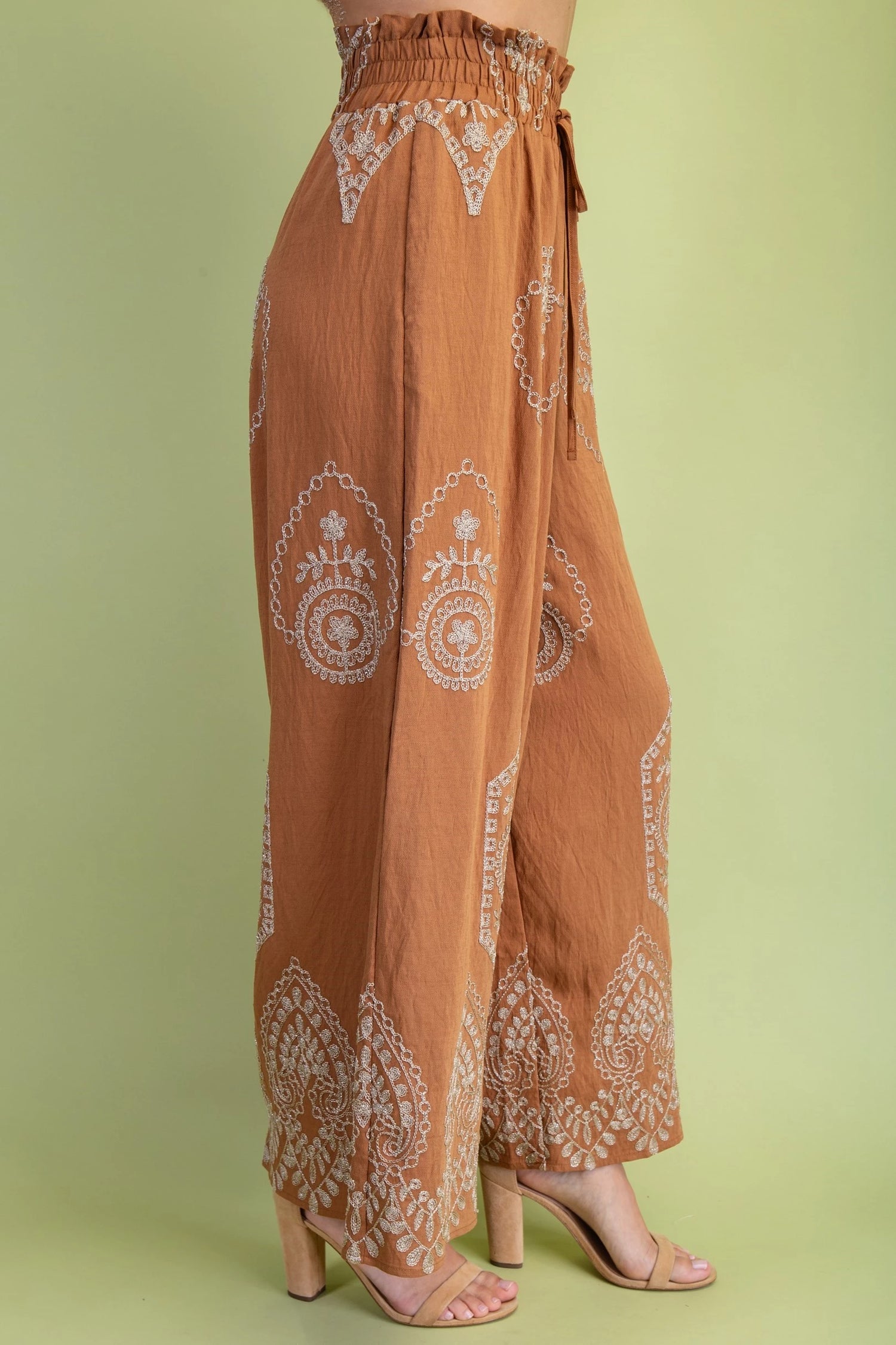 CARAMEL/GOLD METALLIC EMBROIDERY DETAIL WIDE LEG PANTS