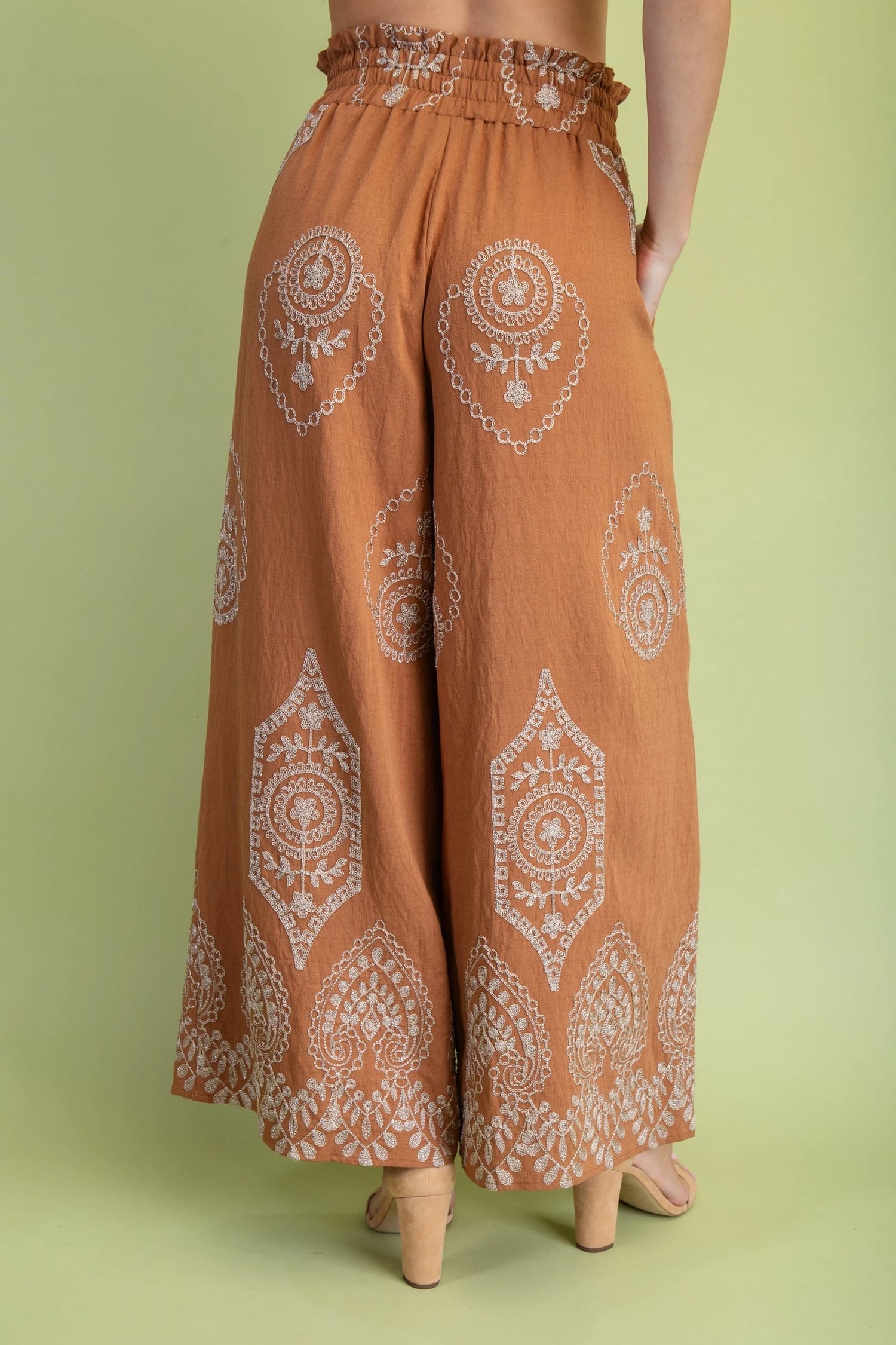 CARAMEL/GOLD METALLIC EMBROIDERY DETAIL WIDE LEG PANTS