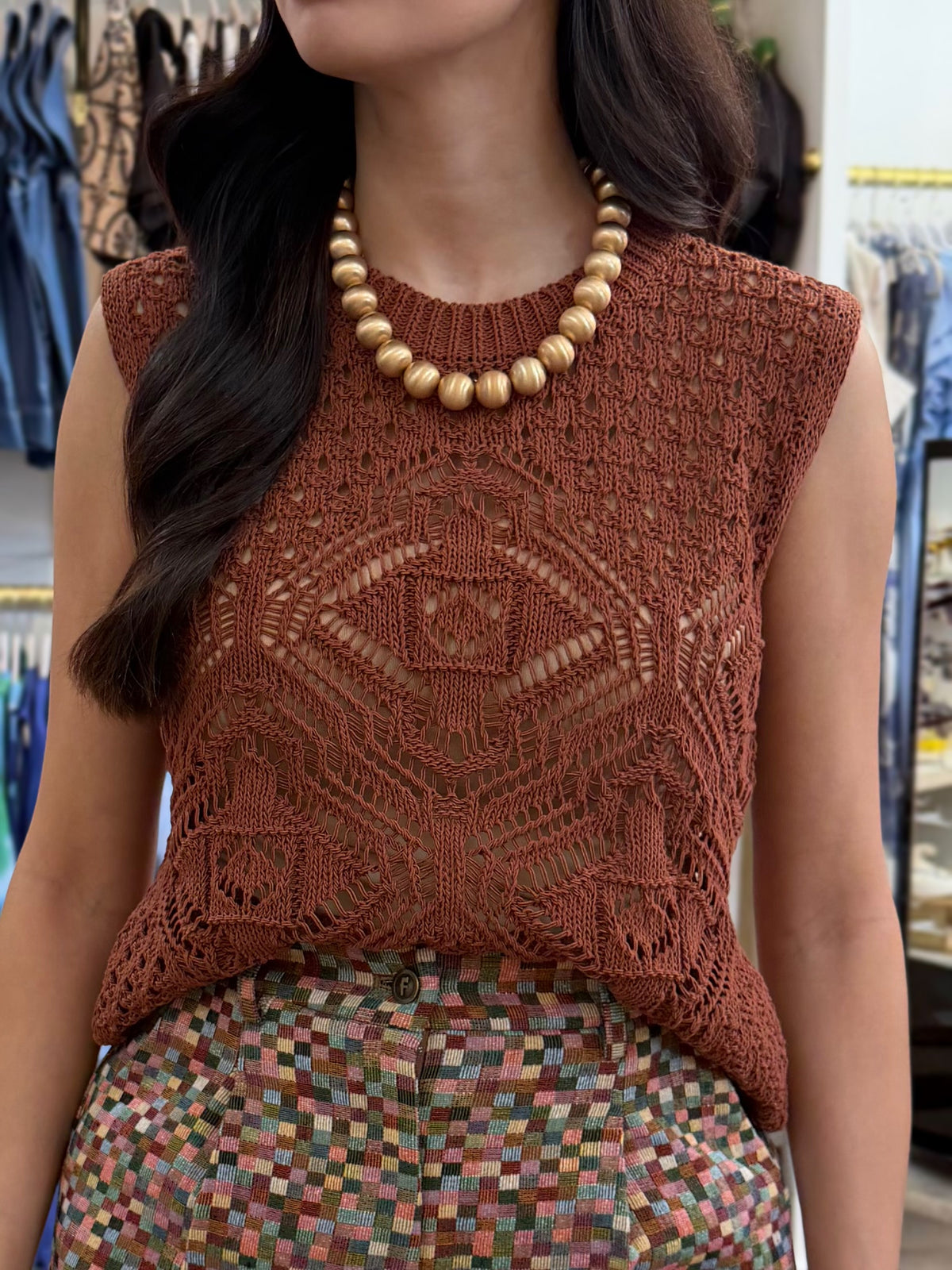 CHESTNUT CROCHET KNIT SLEEVELESS PULLOVER NILA SWEATER