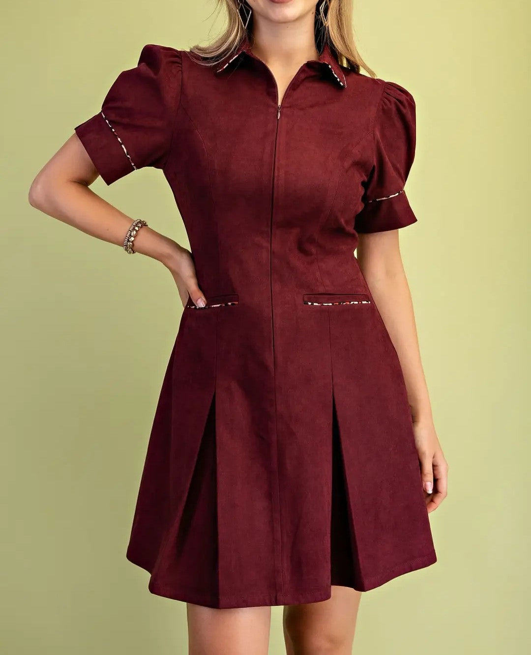 PLUM SUEDE LEOPARD PIPING PLEAT DETAIL SHORT PUFF SLEEVE MINI DRESS