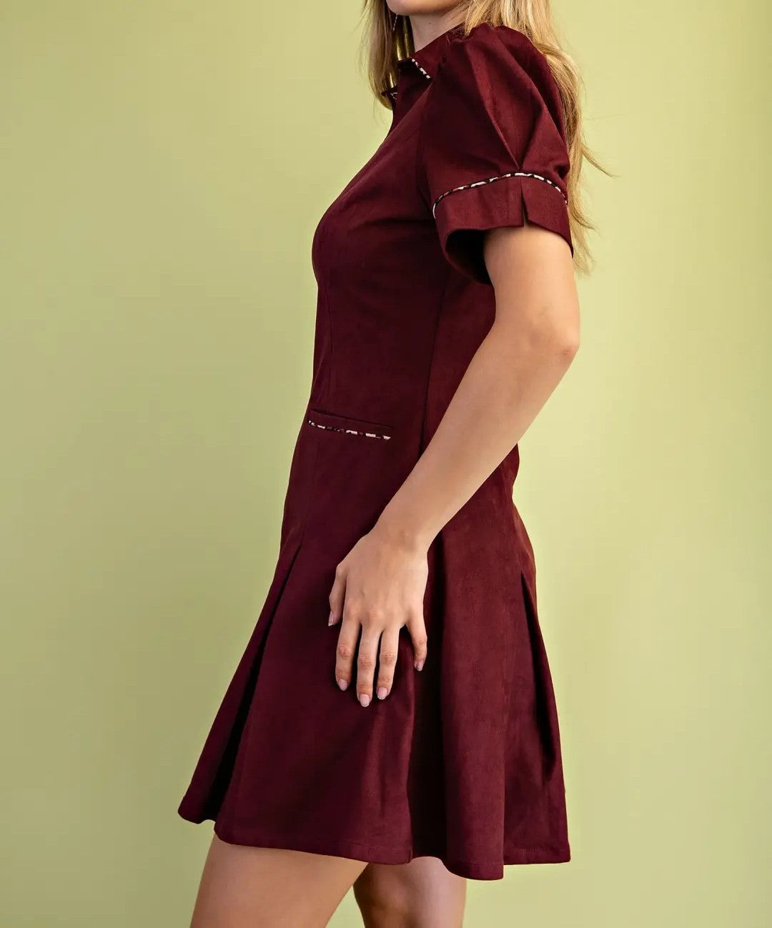 PLUM SUEDE LEOPARD PIPING PLEAT DETAIL SHORT PUFF SLEEVE MINI DRESS