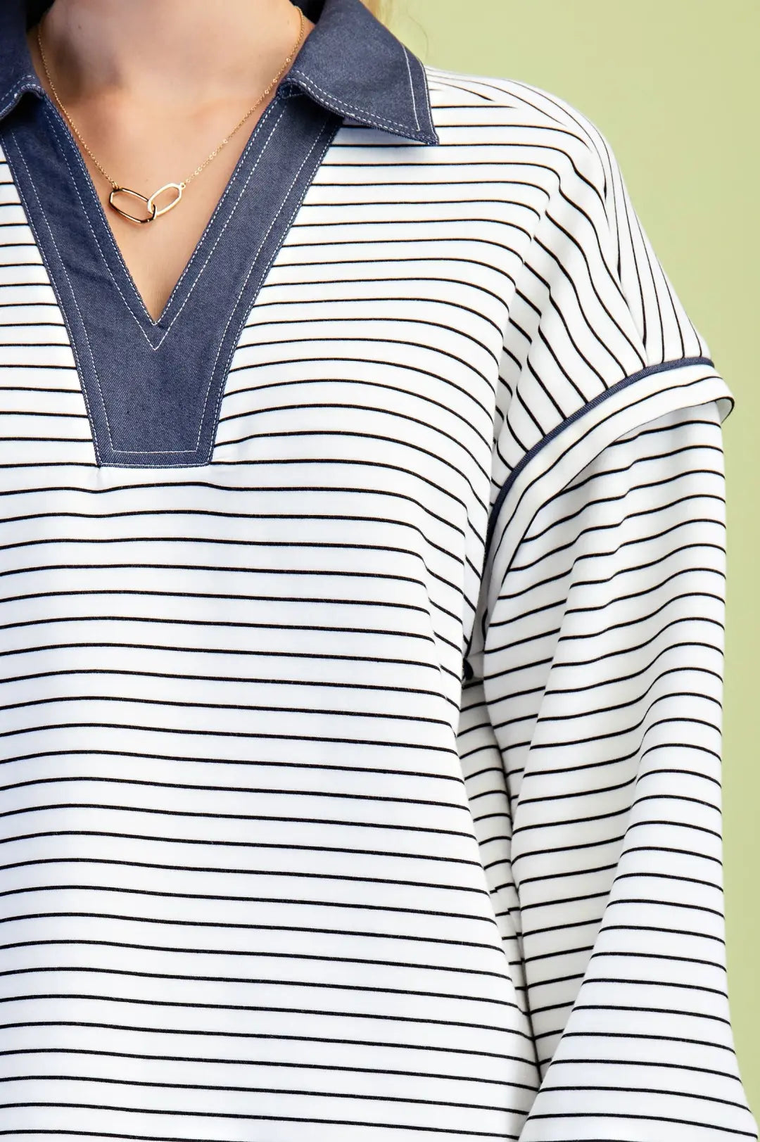 BLACK/WHITE STRIPE DENIM CONTRAST COLLAR LONG SLEEVE KNIT TOP