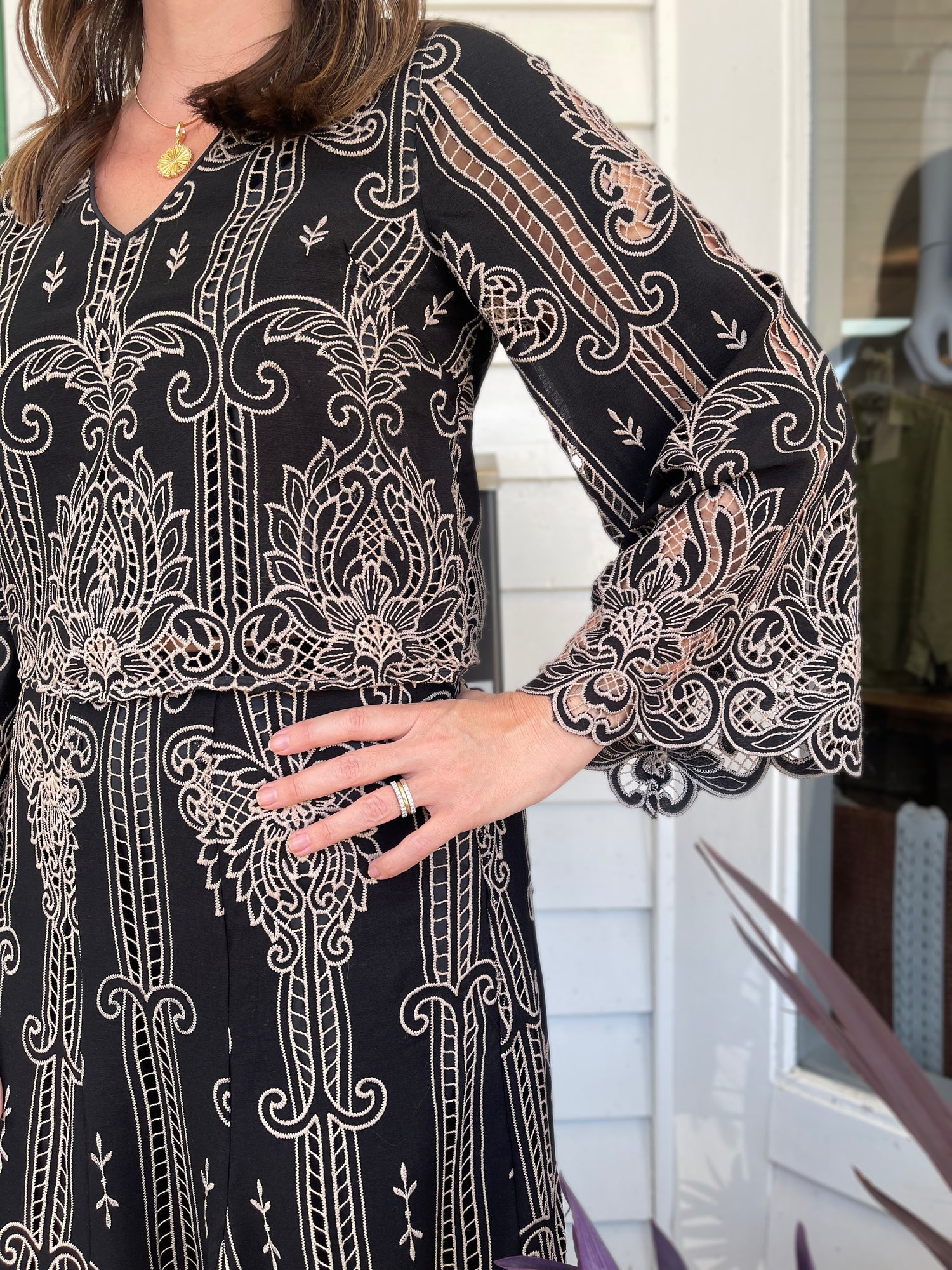 BLACK/TAUPE TWO TONE LACE CUTOUT BELL SLEEVE BECK TOP