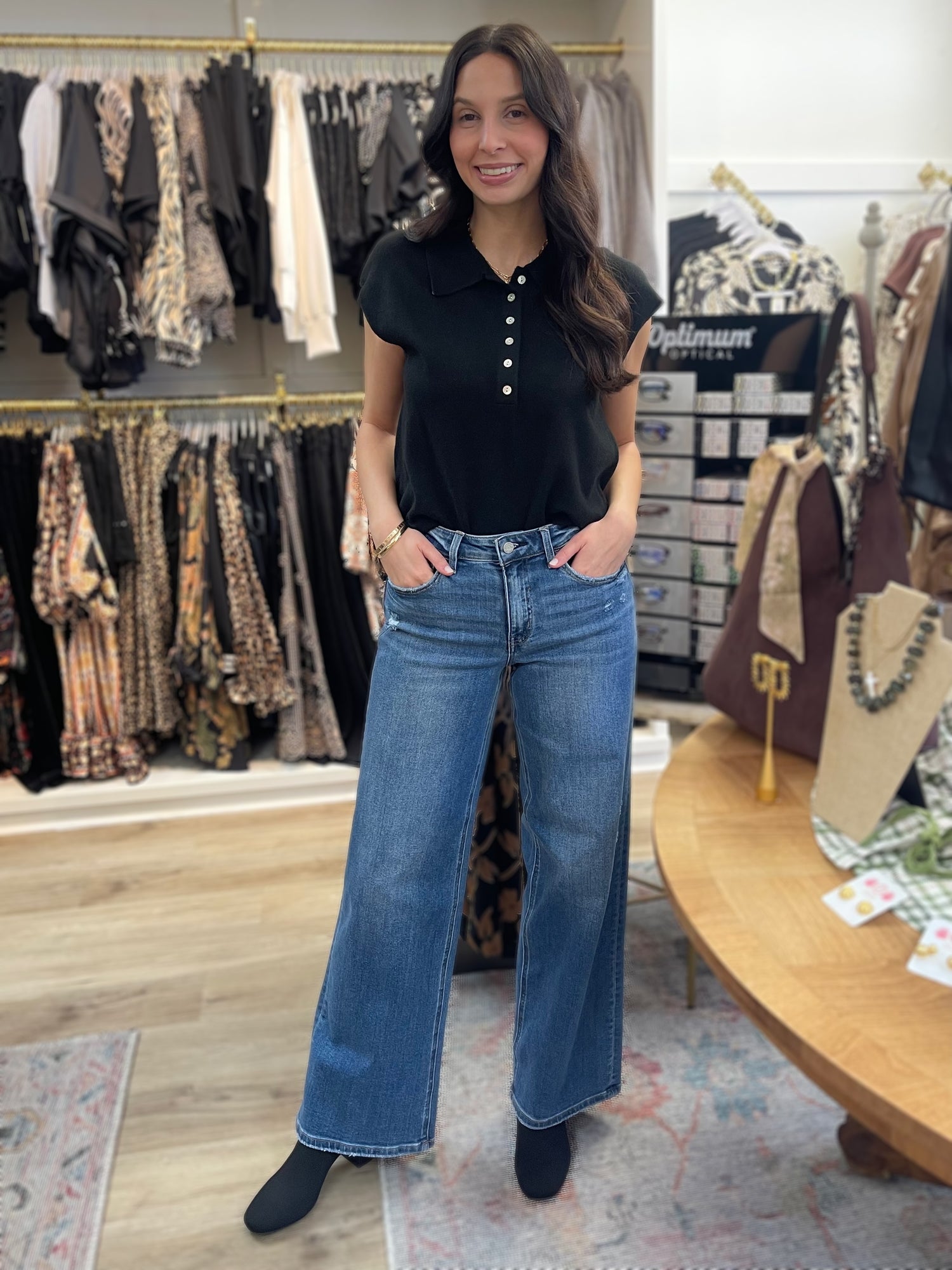 BLACK CAP SLEEVE COLLARED SWEATER VEST