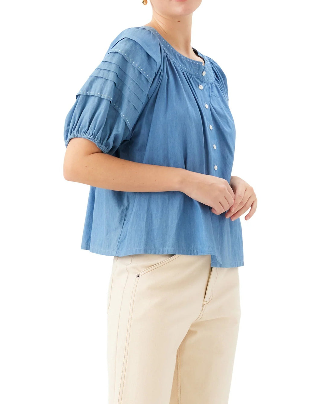 CHAMBRAY CONTRAST STITCH PEASANT SHAY TOP