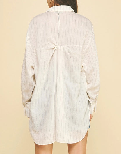 IVORY STRIPED HIGH-LOW BUTTON UP LONG SLEEVE TOP