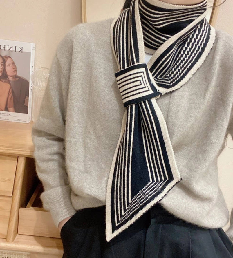 BLACK &amp; CREAM GEOMETRIC STRIPE CROSS FRONT SCARF