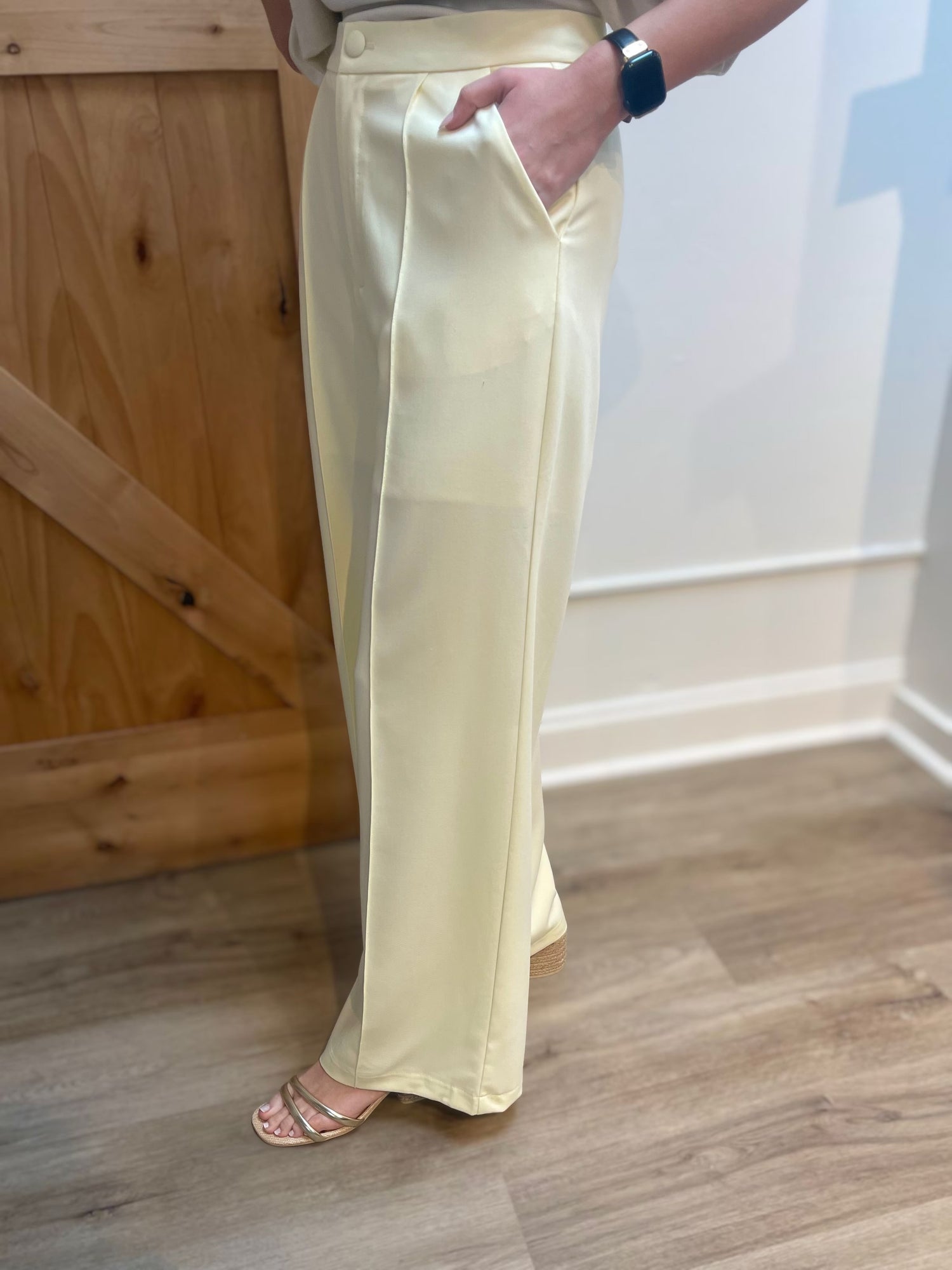 PALE YELLOW WIDE LEG PLEATED TROUSER PANT
