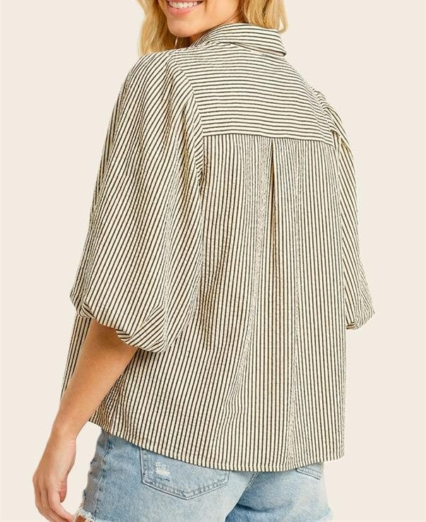 BROWN SEERSUCKER SRIPE 3/4 BALLOON SLEEVE BUTTON UP TOP
