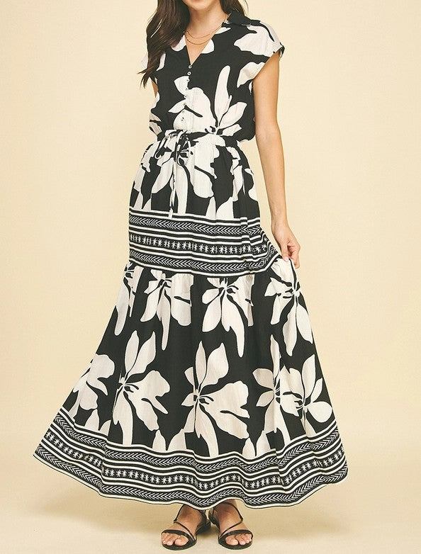 BLACK CONTRAST FLORAL PRINT SLEEVELESS TIERED MAXI DRESS