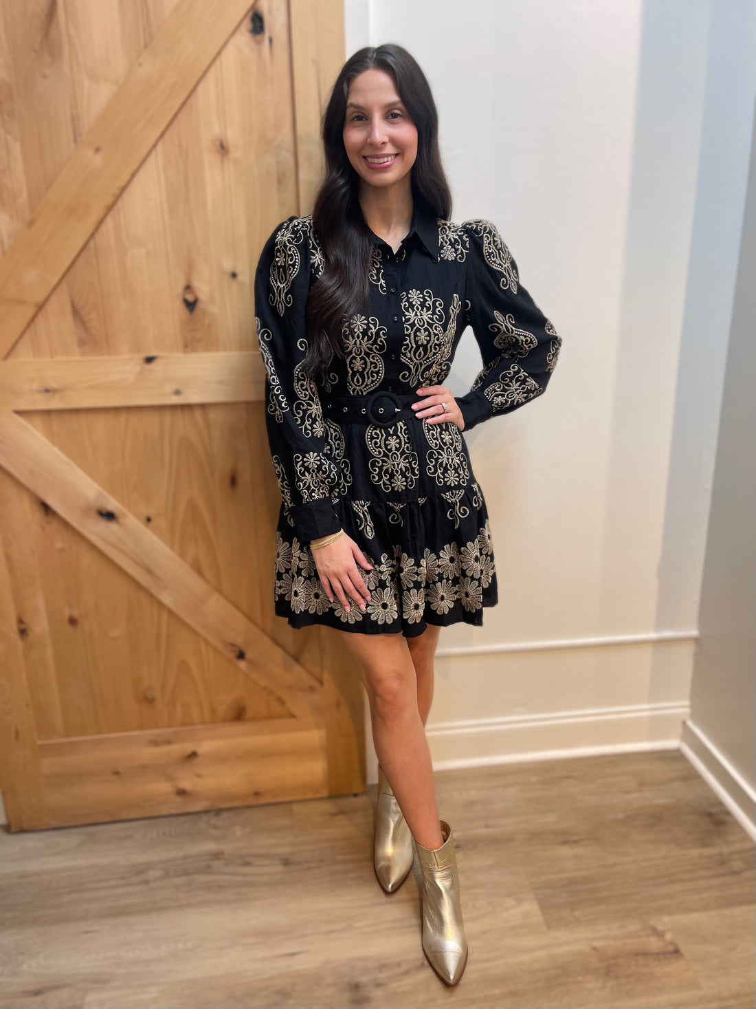 BLACK/IVORY EMBROIDERED LONG SLEEVE BUTTON UP MINI DRESS