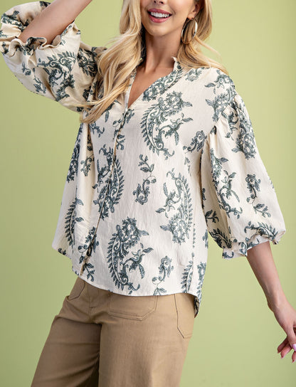 NAVY PRINTED BUTTON DOWN GATHERED SLEEVE TOP