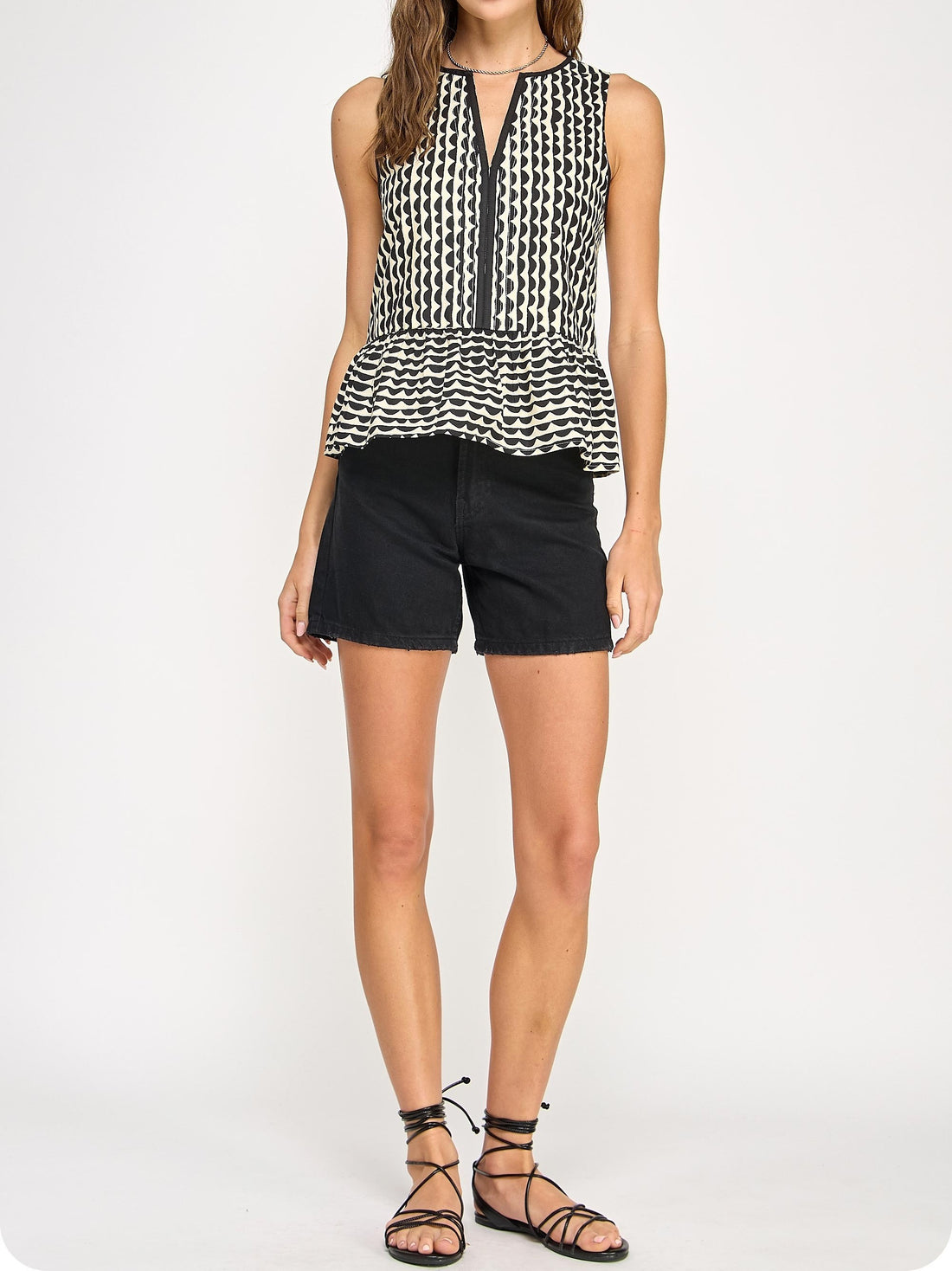 CREAM/BLACK SCALLOP GEOMETRIC PRINT SLEEVELESS PEPLUM TOP