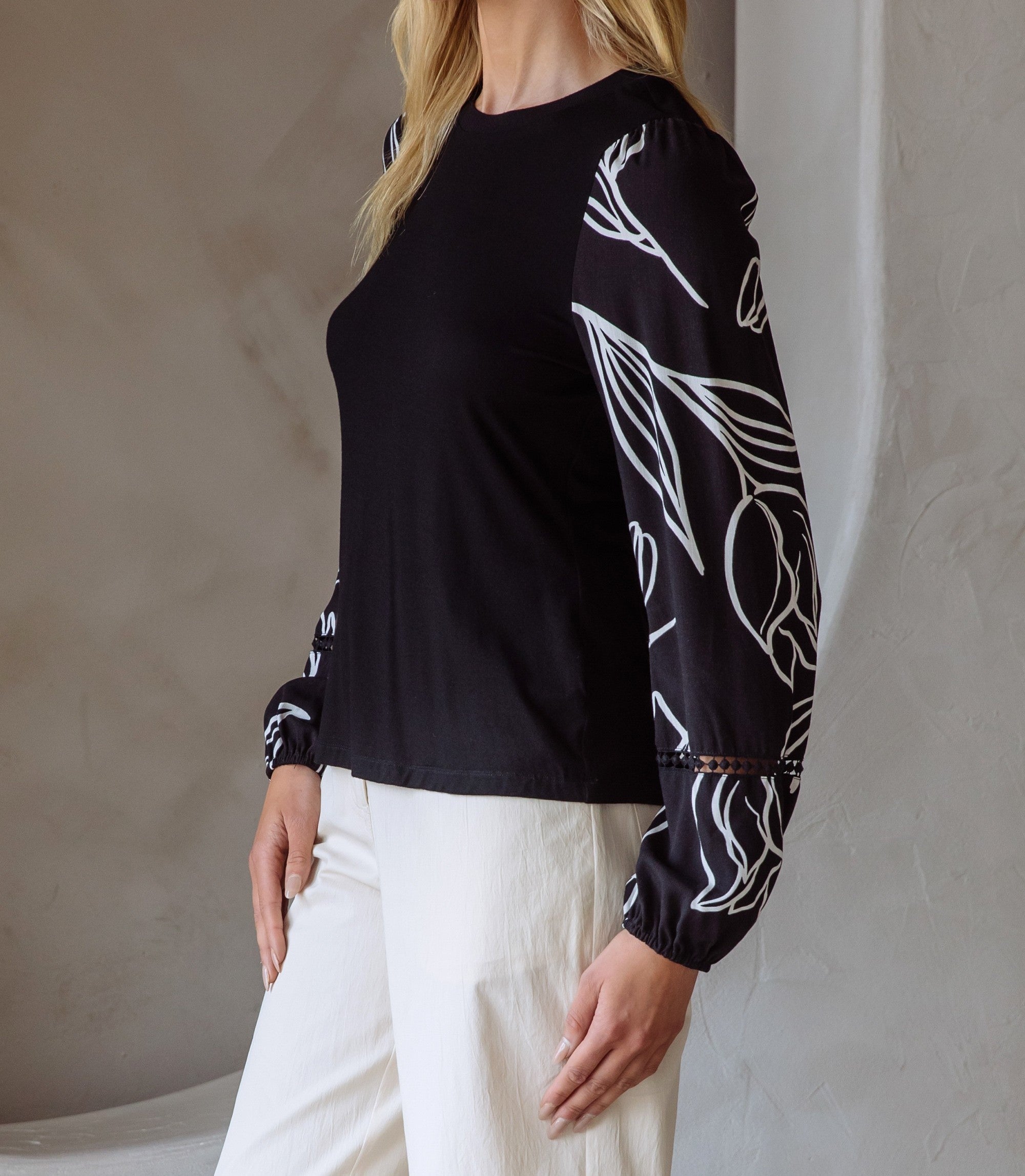 BLACK &amp; WHITE PRINTED TRIM DETAIL LONG SLEEVE TOP