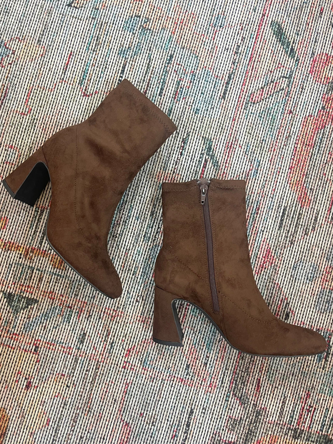 CHOCOLATE BROWN SUEDE THIVA BOOT