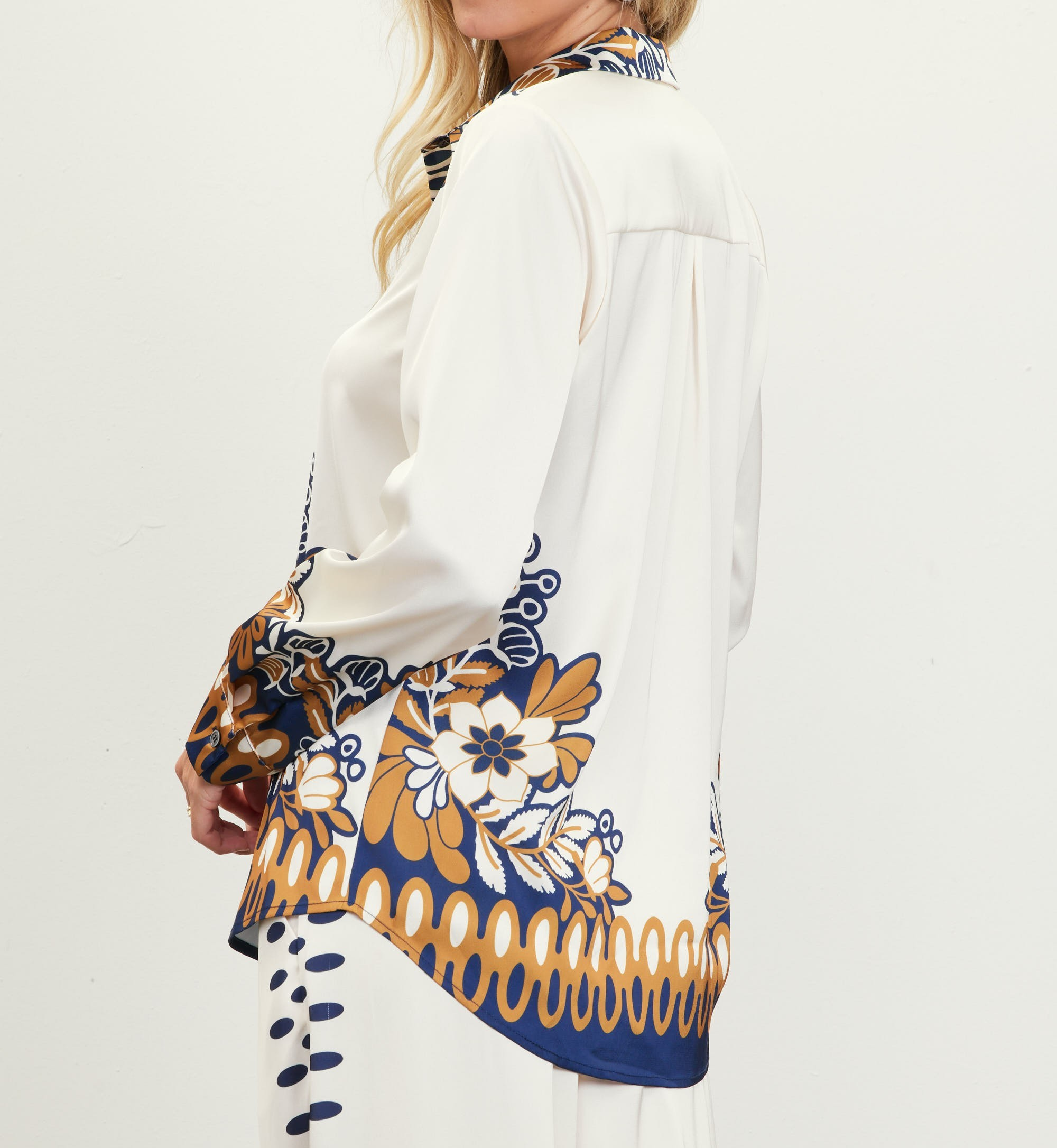 NAVY/MUSTARD PRINTED LONG SLEEVE BUTTON DOWN BLOUSE