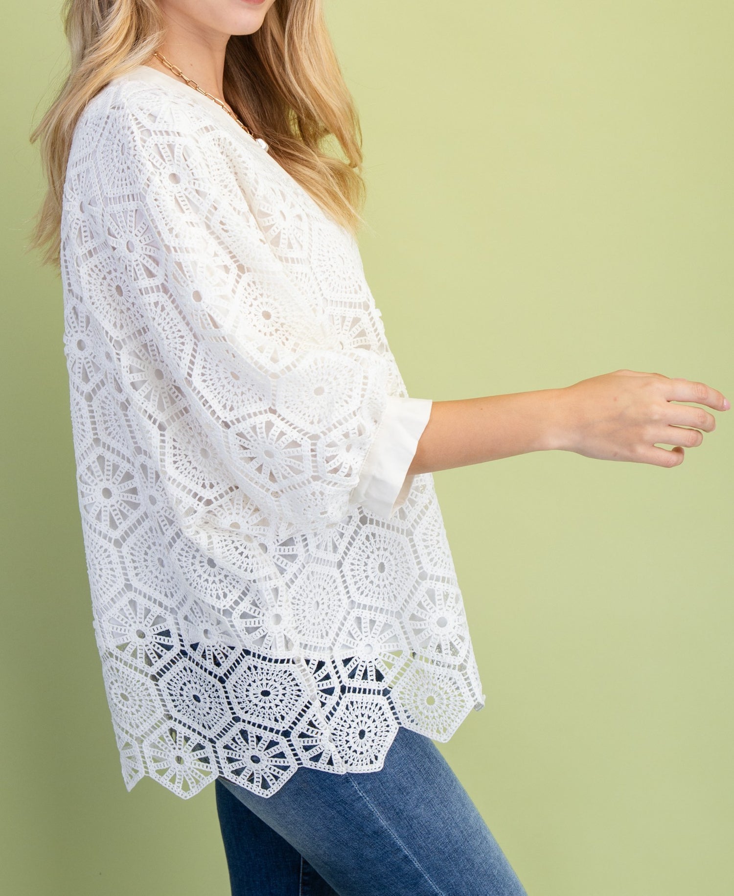 IVORY CROCHET VNECK 3/4 SLEEVE FLOWY BLOUSE