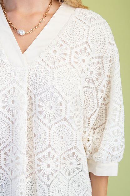 IVORY CROCHET VNECK 3/4 SLEEVE FLOWY BLOUSE
