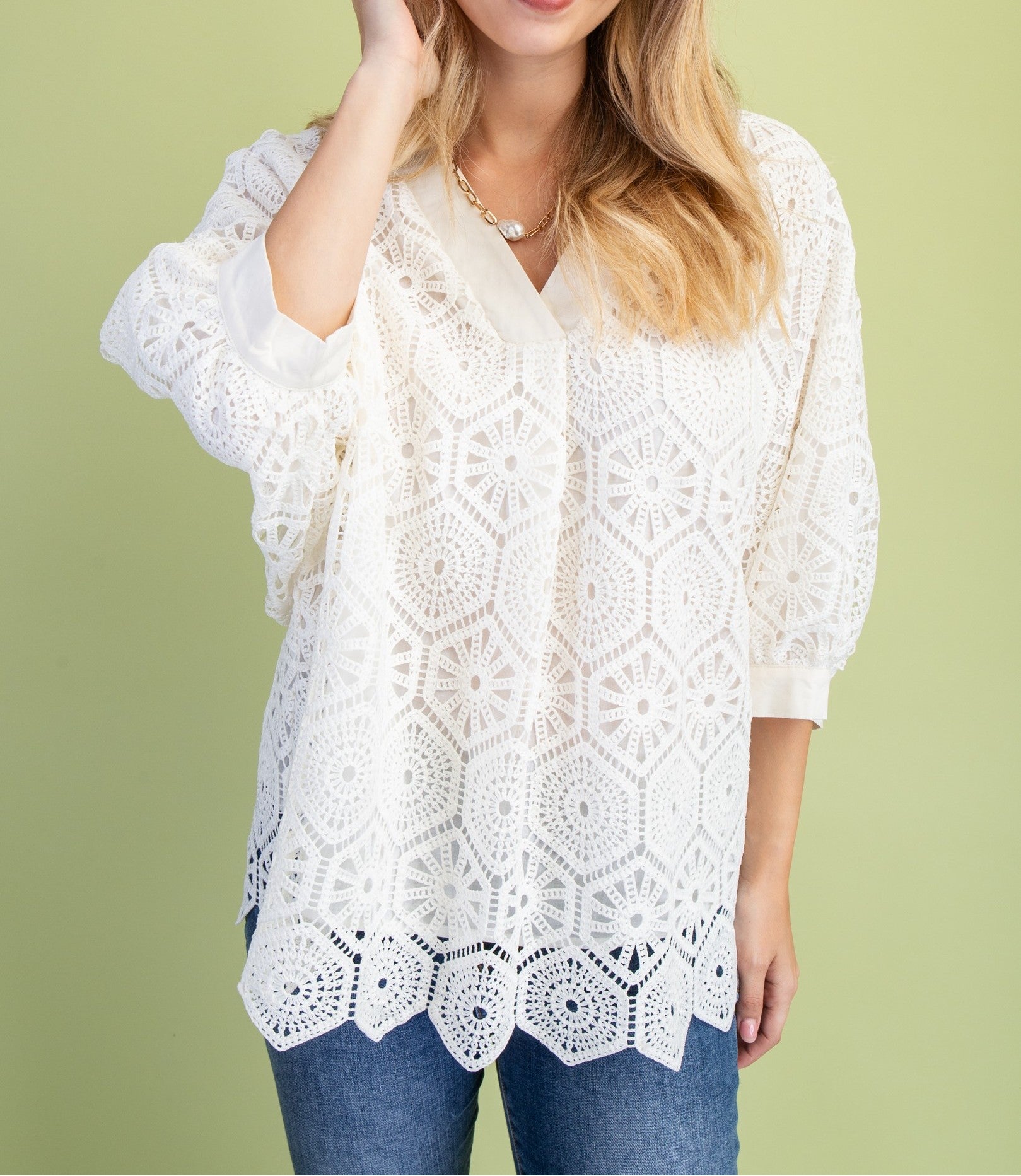 IVORY CROCHET VNECK 3/4 SLEEVE FLOWY BLOUSE
