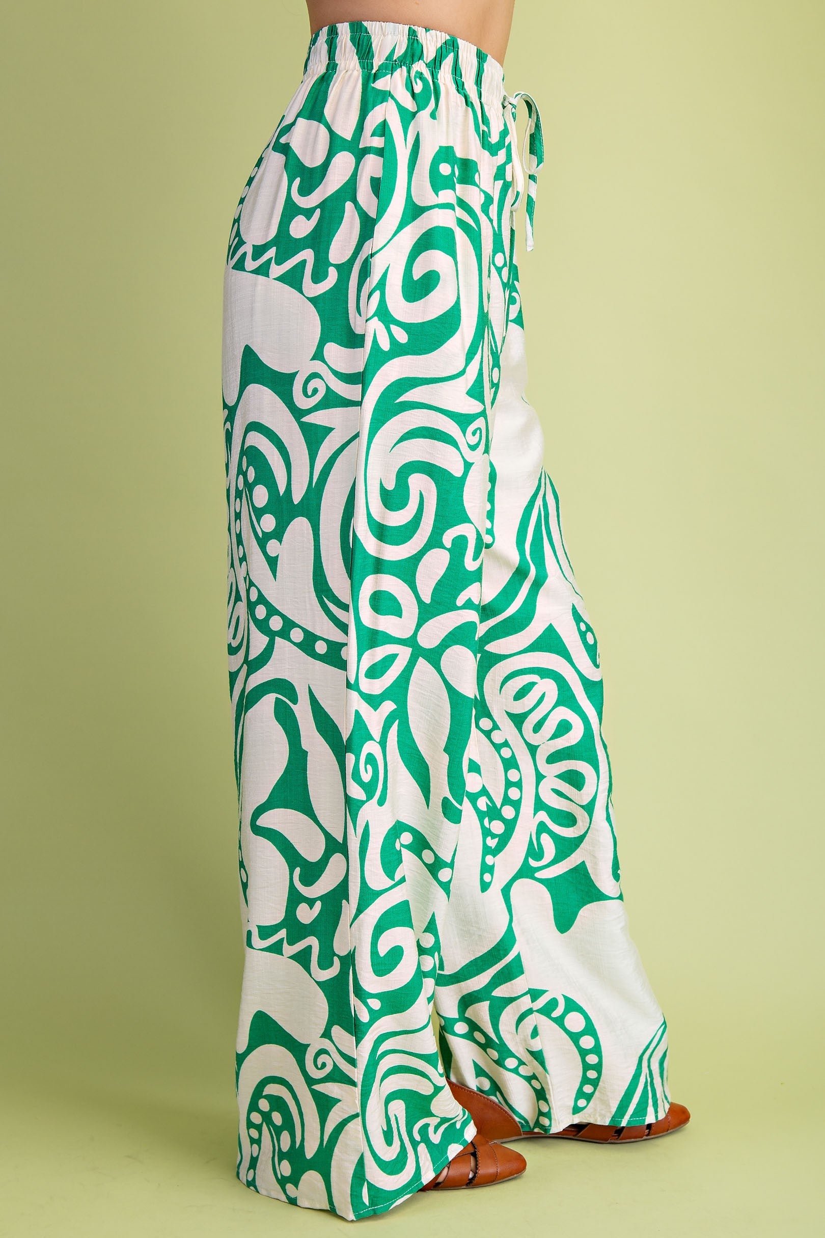 GREEN PRINTED RELAXED FIT WIDE LEG PANTS