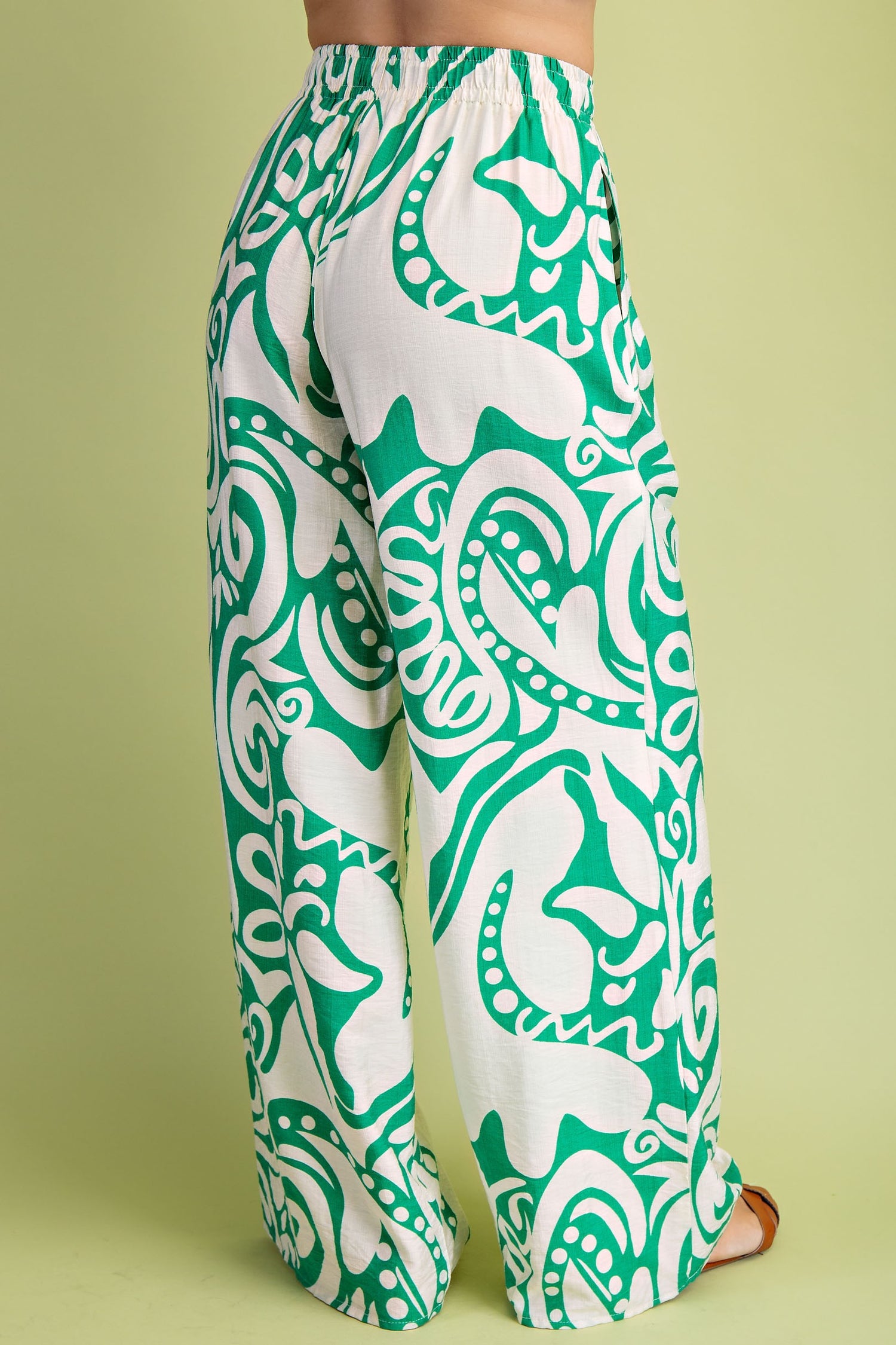GREEN PRINTED RELAXED FIT WIDE LEG PANTS