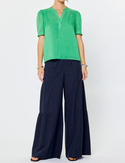 COOL ALOE METALLIC SHEEN GATHERED SHORT PUFF SLEEVE TOP