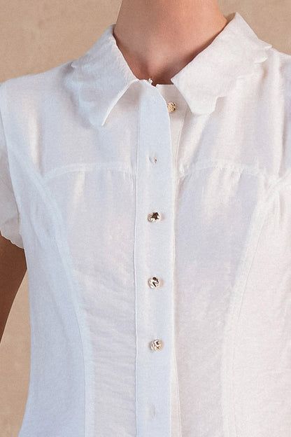 WHITE SCALLOP EDGE COLLAR GOLD BUTTON UP SHORT CAP SLEEVE FITTED TOP