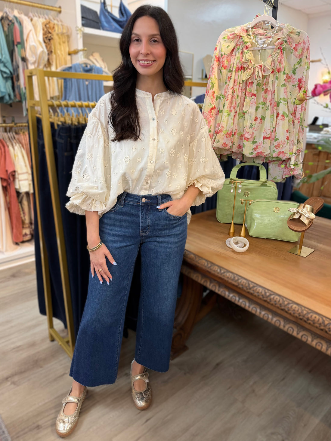 IVORY FLORAL EMBROIDERED EYELET BUBBLE SLEEVE BUTTON UP TOP