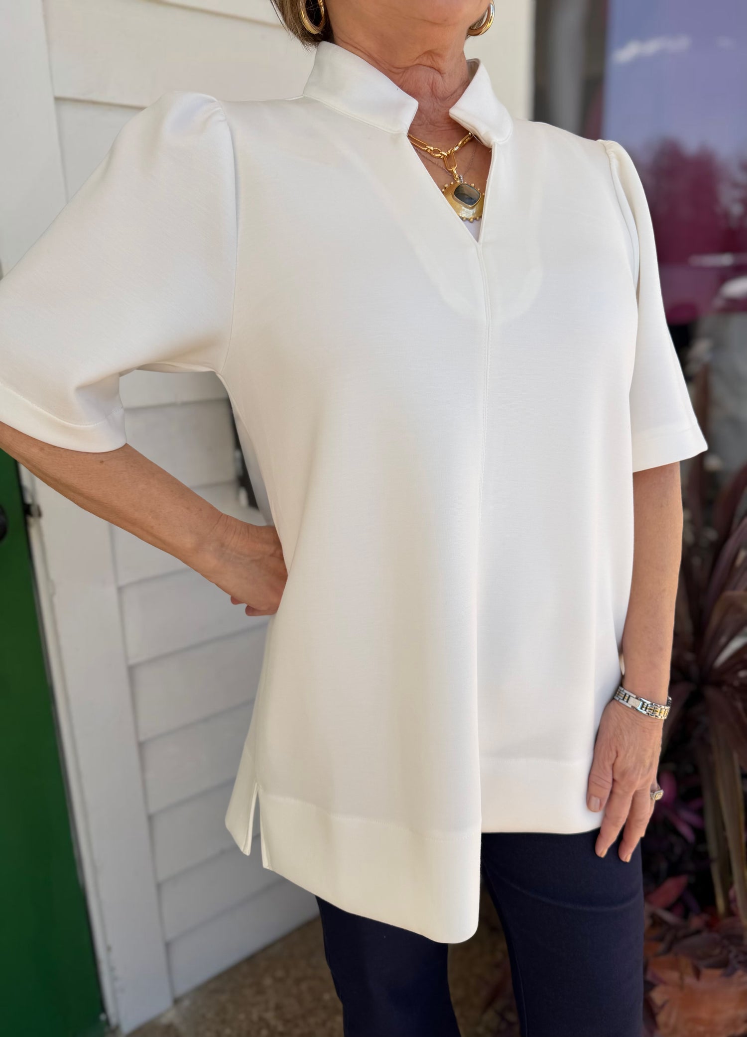 OFF WHITE SOFT STANDING COLLAR SPLIT VNECK TOP