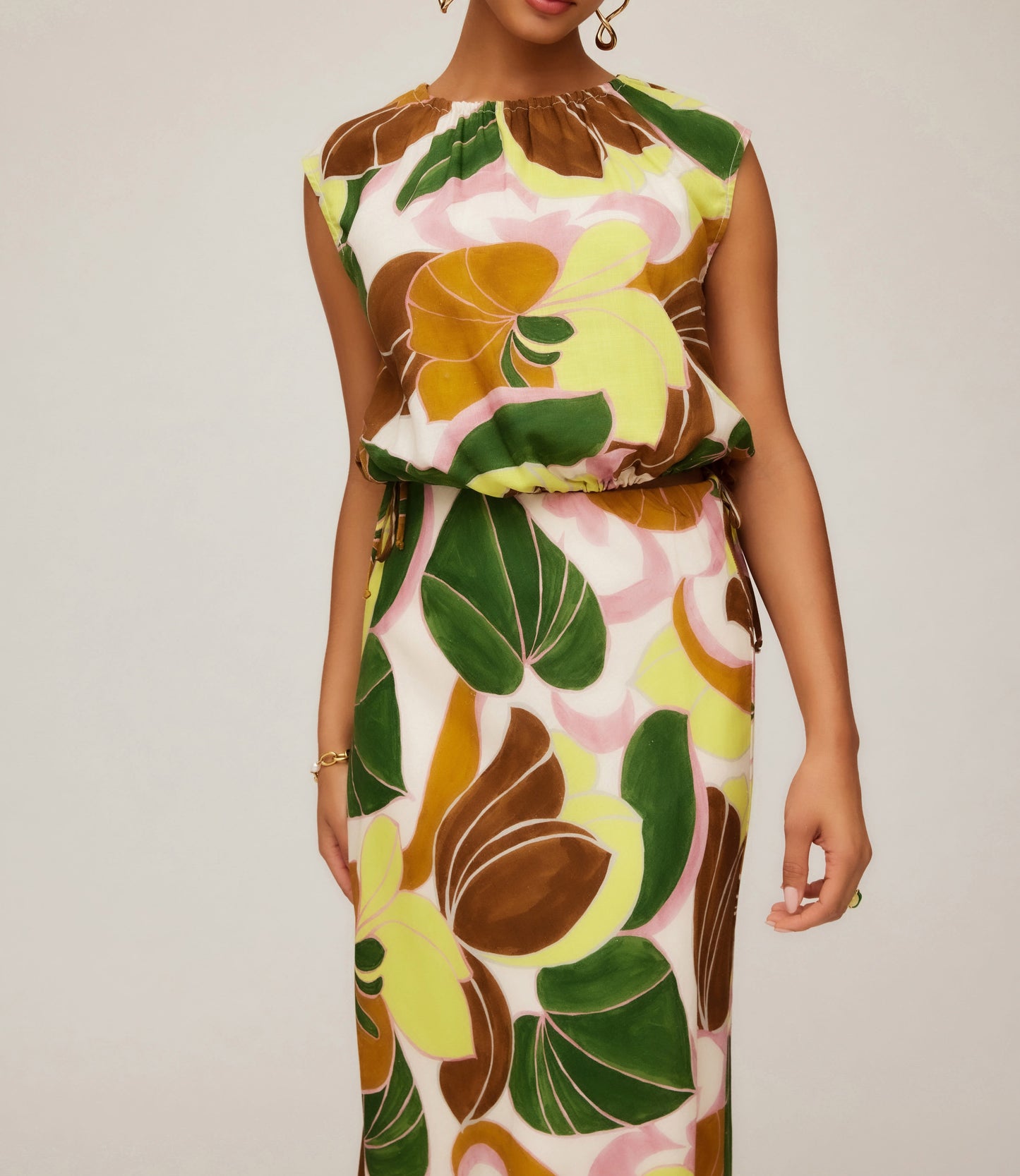 FLORAL PRINT SLEEVELESS SAMI TOP