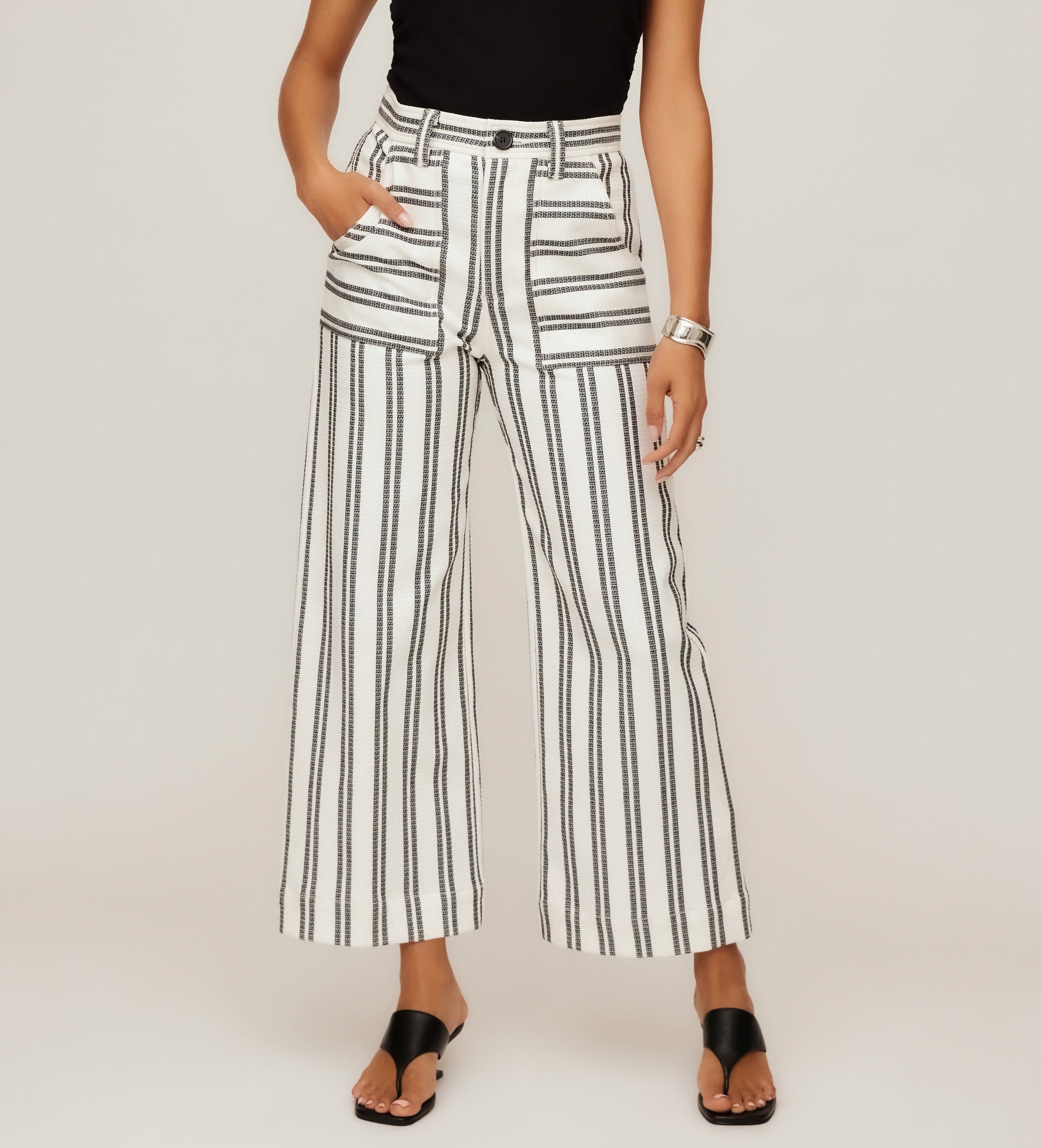 BLACK STRIPE RYLEE CROPPED PANTS