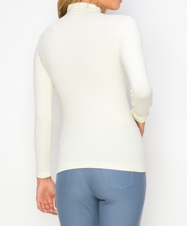 IVORY MOCK NECK SEAMLESS TOP