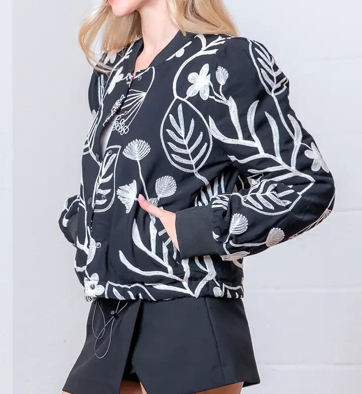 BLACK/WHITE EMBROIDERED FRONT BUTTON UP LONG SLEEVE PUFFER JACKET