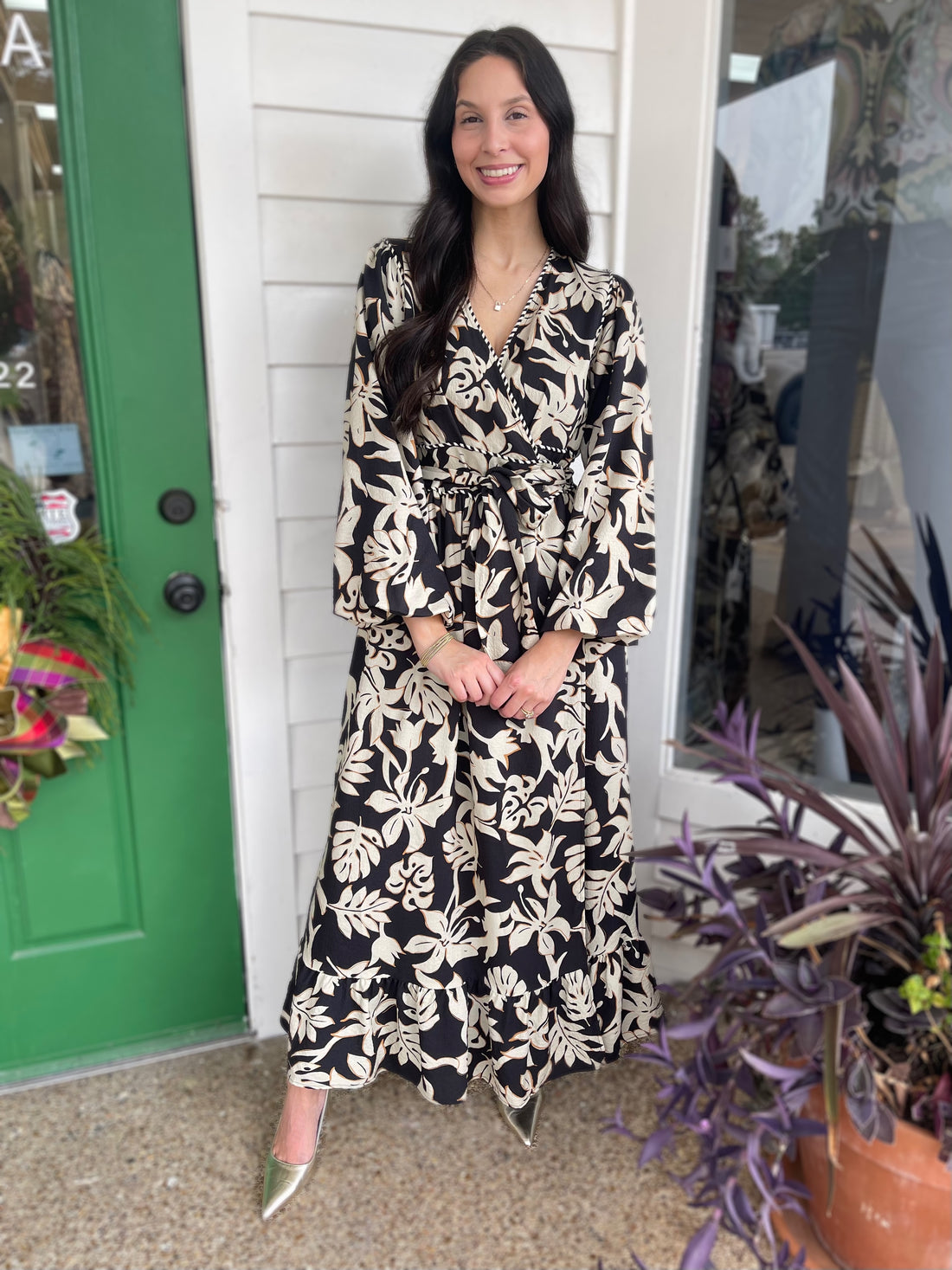 BLACK FLORAL PRINT WAIST TIE WRAP MAXI DRESS