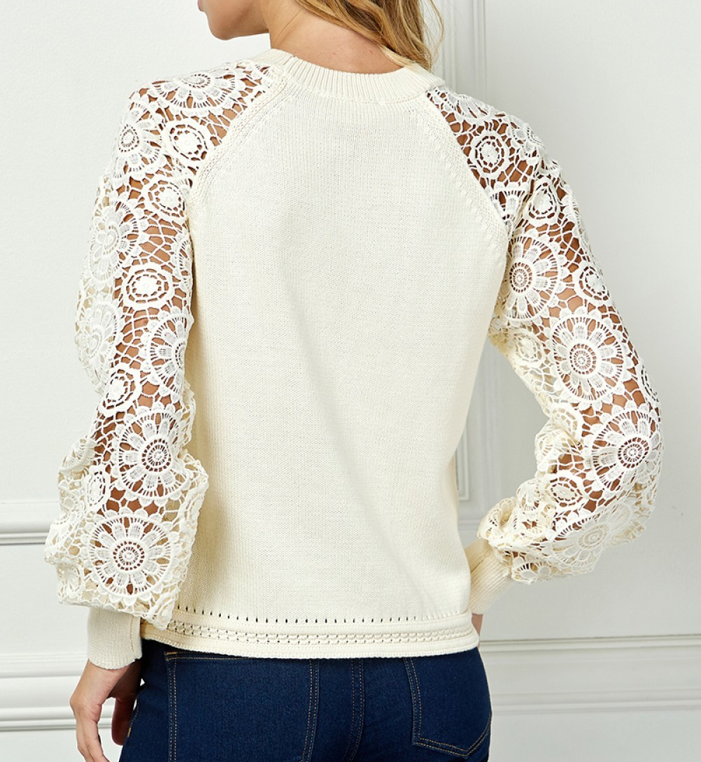 CREAM LACE SLEEVE SWEATER TOP
