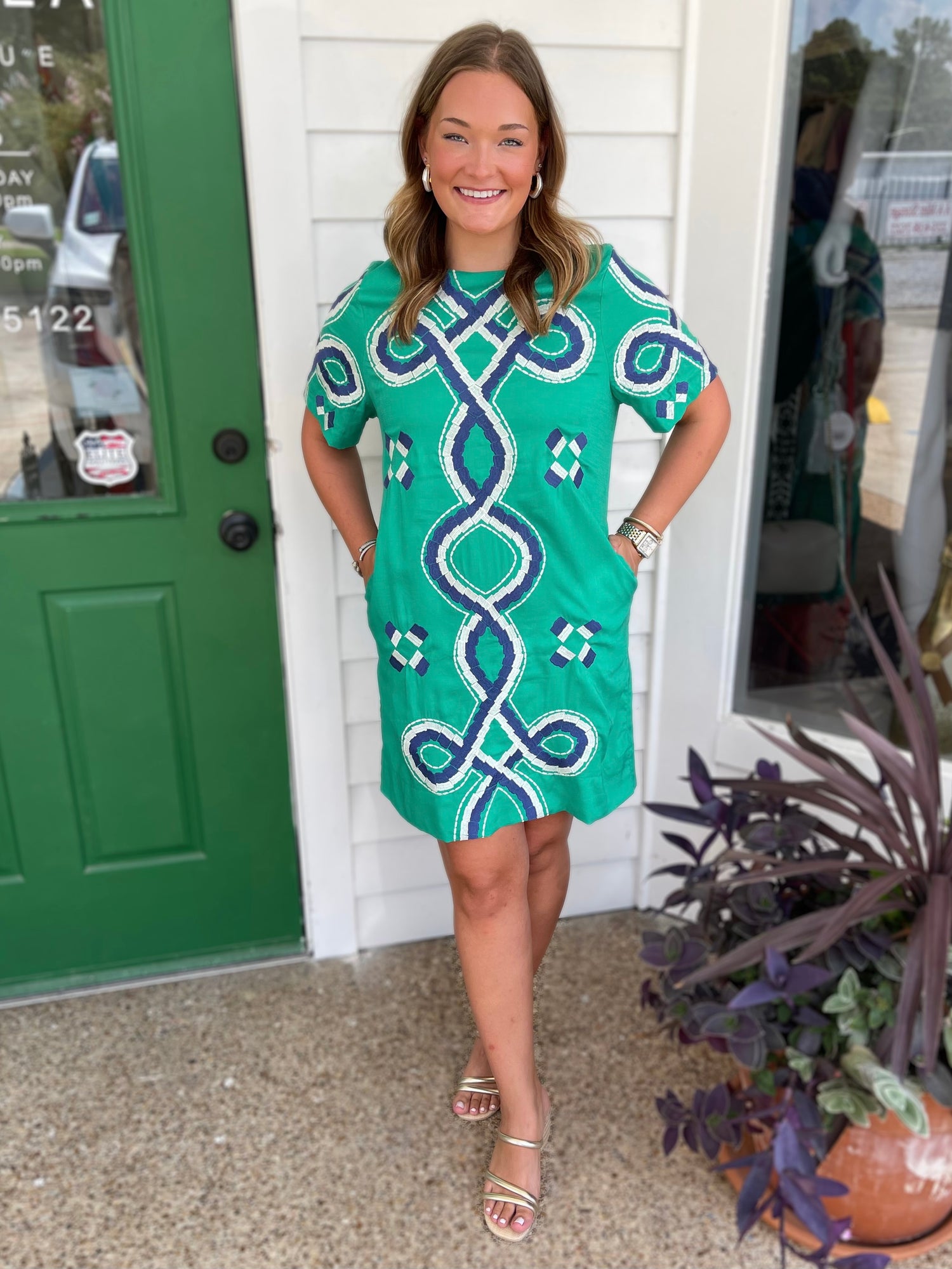GREEN EMBROIDERED SHORT SLEEVE MINI DRESS