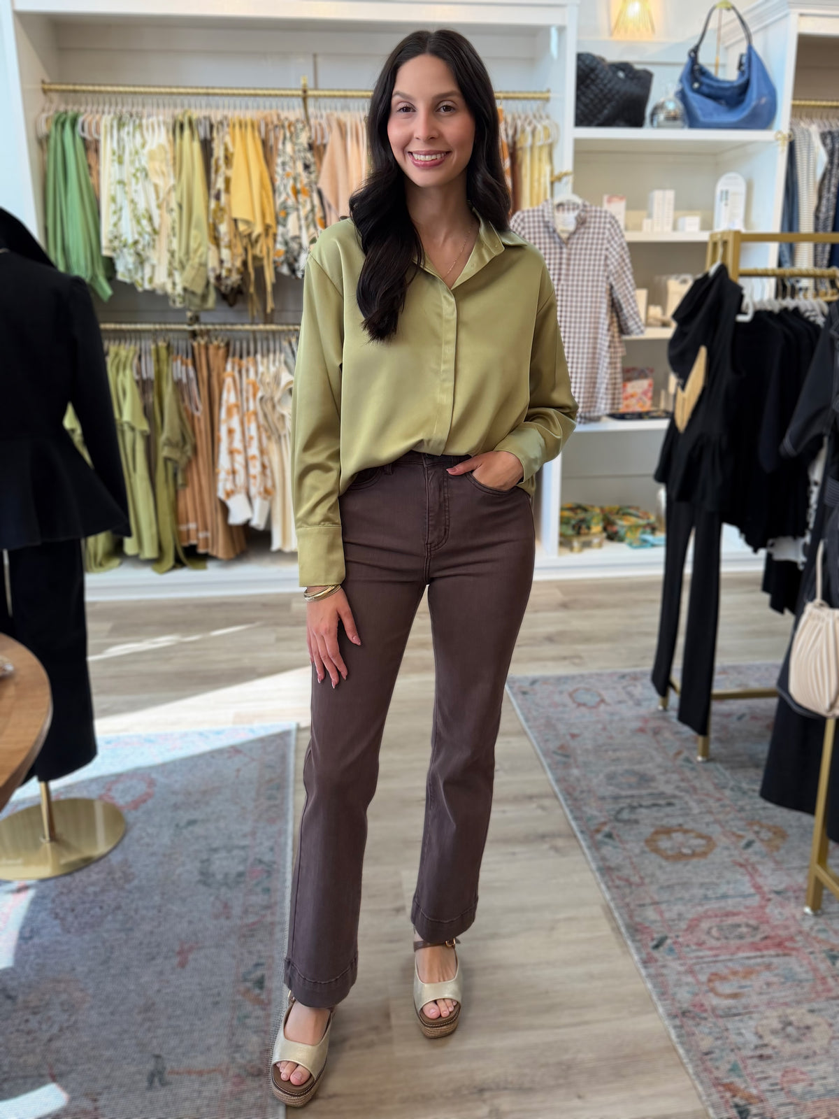 LIGHT MOSS SATIN PLACKET COVER BUTTON UP LONG SLEEVE TOP