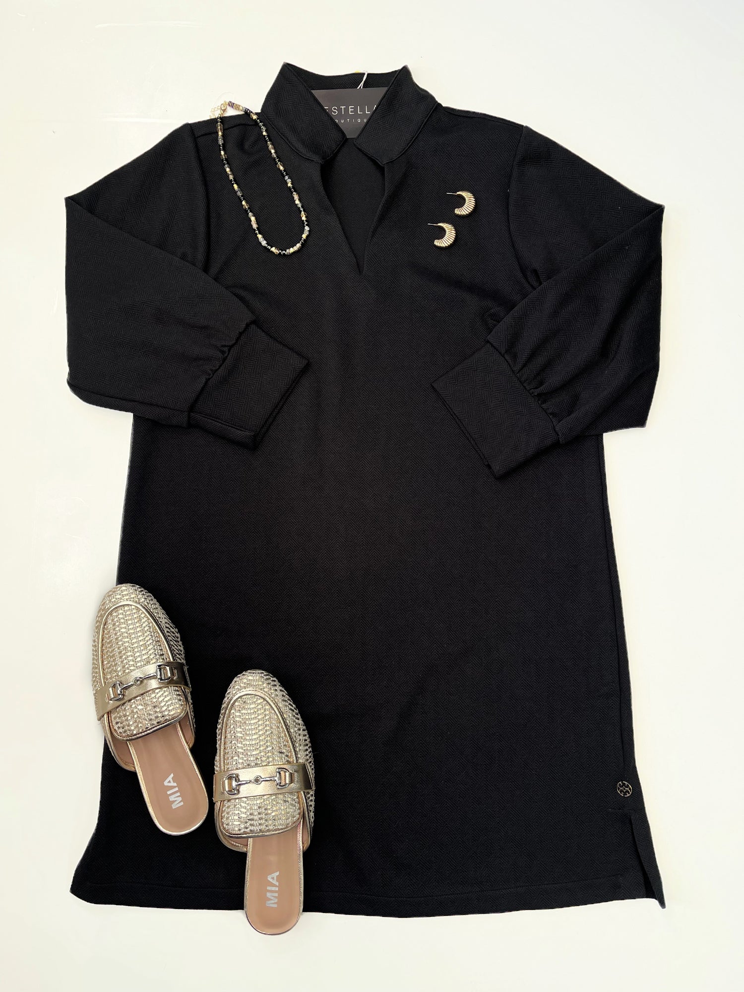 BLACK TEXTURED GEOMETRIC PATTERN HADLEY MINI DRESS